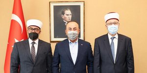  Στην Κομοτηνή, για ιδιωτική επίσκεψη, ο Μεβλούτ Τσαβούσογλου 