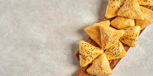 Λαχταριστά τυροπιτάκια