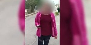 11χρονη με ροζ ζακέτα στα Χανιά