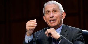 Ο κορυφαίος Αμερικανός επιδημιολόγος, δρ Άντονι Φάουτσι 