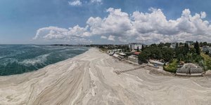 Ένα παχύ στρώμα τοξικής βλέννας στις ακτές του Κοτζάελι στην ασιατική πλευρά της Κωνσταντινούπολης στις 12 Ιουνίου