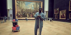 Ο Ομαρ Σι ως Ασάν Ντιόπ στην σειρά Lupin του Netflix