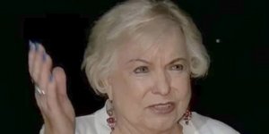 Μία γυναίκα βρήκε 1 δισ. ευρώ στον τραπεζικό της λογαριασμό -Τώρα προσπαθεί να τα γυρίσει πίσω