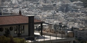 Θέα σε πολυκατοικίες στην Αθήνα