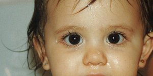 Διάσημη τραγουδίστρια σε παιδική ηλικία