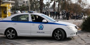 περιπολικό αστυνομίας στην παραλιακή