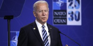 μπαιντεν ριγε γραβατα 