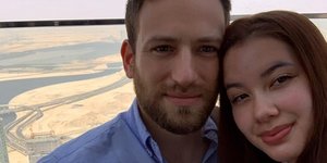 Η Καρολάιν Κράουτς και ο δολοφόνος της Μπάμπης Αναγνωστόπουλος