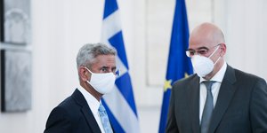Ο Νίκος Δένδιας με τον Δρ Σουμπραχμανιάμ Τζαϊσχανάκαρ