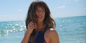 Γυναίκα με μαγιό