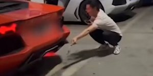 Lamborghini τυλίχθηκε στους καπνούς