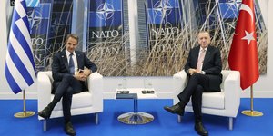 Σύνοδος ΝΑΤΟ: Συνάντηση Μητσοτάκη - Ερντογάν