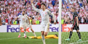 EURO 2021: Η Ισπανία κέρδισε (5-3) τη μαχητική Κροατία στην παράταση και προκρίθηκε στους «8»