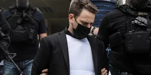 Μπάμπης Αναγνωστόπουλος με αλεξίσφαιρο μετά από έγκλημα σε Γλυκά Νερά