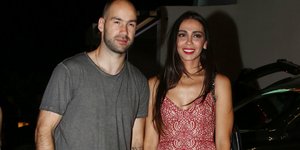 Ολυμπία Χοψονίδου: Ποζάρει στην αγκαλιά του Βασίλη Σπανούλη 