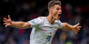 Τρομερό γκολ του Σικ