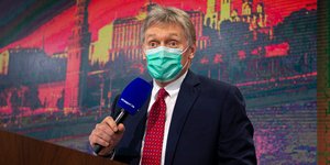 Ο Πεσκόφ με μάσκα