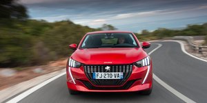 Peugeot e-208