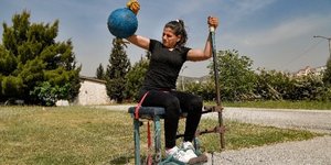 Δύο πρόσφυγες που ζουν στην Ελλάδα στους Παραολυμπιακούς Αγώνες του Τόκιο