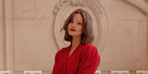 γυναίκα με κόκκινο κραγιόν