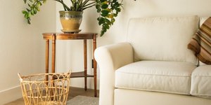 καλάθι καναπές σε σαλόνι