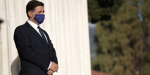 Μιλτιάδης Βαρβιτσιώτης ορθιος