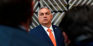 Ο Ούγγρος πρωθυπουργός κατά την άφιξή του στη Σύνοδο Κορυφής της ΕΕ