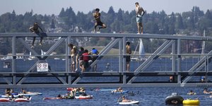 βουτιες γεφυρα 