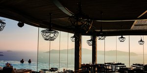 Η μαγευτική θέα από το εστιατόριο Vezene