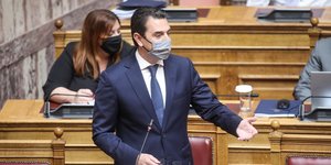 Ο Κώστας Σκρέκας κατά τη συζήτηση για τον εκσυγχρονισμό του ελληνικού κτηματολογίου