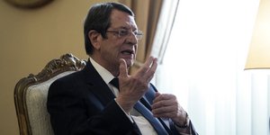 αναστασιαδης εξηγει