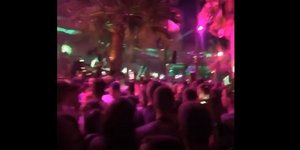 Beach bar στην Παραλιακή