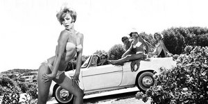 Στιγμιότυπο από ελληνική ταινία με την Ελένη Προκοπίου