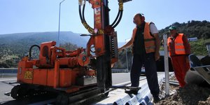 Εργάτες σε αυτοκινητόδρομο