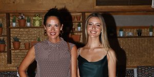 Στην Κέρκυρα η Εύη Αδάμ με την Δανάη Λιβιεράτου