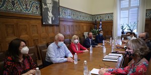 Γεννηματά συνάντηση με αντιπροσωπεία κόμματος Πράσινων