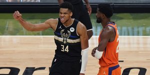 Ο Γιάννης Αντετοκούνμπο