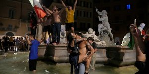 Πανηγυρισμοί στην Ιταλία για την κατάκτηση του Euro
