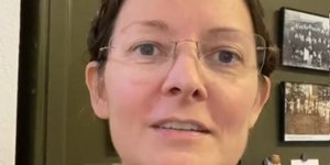 Η 55χρονη καλόγρια αποκάλυψε στο TikTok το μυστικό της νεανικής επιδερμίδας της