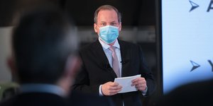 κωστας καραμανλής μασκα 