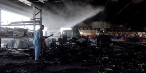 Κατάσβεση φωτιάς στο Ιράκ