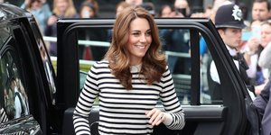 Κέιτ μίντλετον με παντελόνι