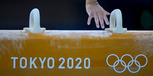 κίτρινη δοκός σε Ολυμπιακούς Αγώνες στο Τόκιο