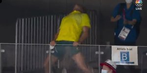 H viral αντίδραση του προπονητή της Αυστραλής κολυμβήτριας Αριάρνε Τίτμους