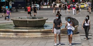 κορωνοϊός κόσμος στο Σύνταγμα