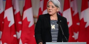 Μαιρη Σάιμον,