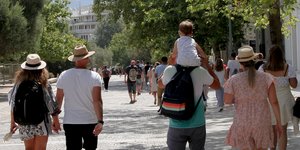 μπαμπας παιδι πλατη 