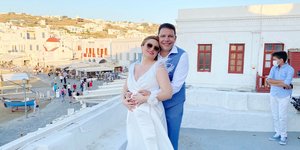 Γρηγόρης Μπιθικώτσης - Ελένη Τσιριγκάκη: Παντρεύτηκαν στην Μύκονο