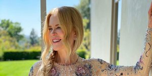 Η Νικόλ Κίντμαν με φόρεμα