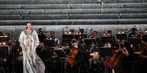 Στιγμιότυπο από το «All Star Γκαλά Βέρντι» που διοργάνωσε η Εθνική Λυρική Σκηνή στο Παναθηναϊκό Στάδιο